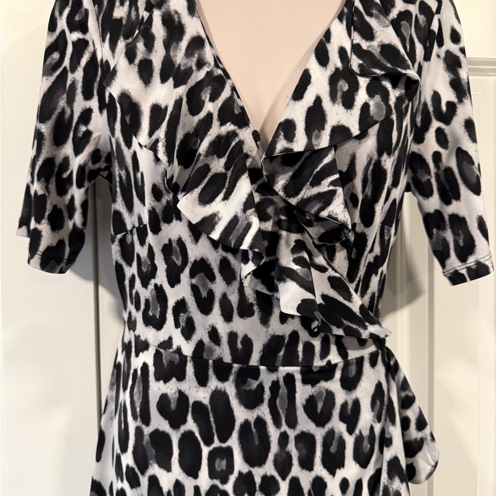 The Limited animal print wrap dress XS ruffle - Picture 2 of 4